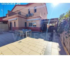 Chalet Pareado con Piscina Propia