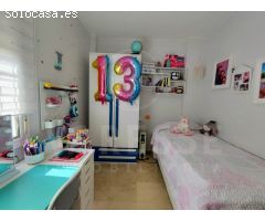 Chalet Pareado con Piscina Propia