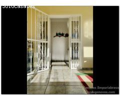 CASA DE 228M2 DIVIDIDA EN 2 NIVELES CON GARAJE EN LA GARRIGA, ROSES
