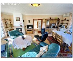 CASA DE 228M2 DIVIDIDA EN 2 NIVELES CON GARAJE EN LA GARRIGA, ROSES