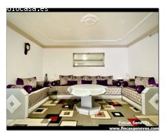 CASA DE PLANTA BAJA CON 4 DORMITORIOS Y PISCINA