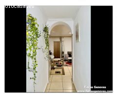 CASA DE PLANTA BAJA CON 4 DORMITORIOS Y PISCINA