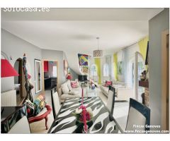 PRECIOSA CASA RENOVADA CON 3 DORMITORIOS, GARAJE Y JARDIN, MUY CERCA DE LA PLAYA