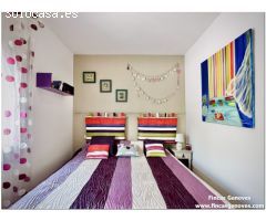 PRECIOSA CASA RENOVADA CON 3 DORMITORIOS, GARAJE Y JARDIN, MUY CERCA DE LA PLAYA