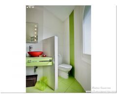 PRECIOSA CASA RENOVADA CON 3 DORMITORIOS, GARAJE Y JARDIN, MUY CERCA DE LA PLAYA
