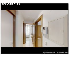 Edificio en venta en Empuriabrava, 3 apartamentos, gran garaje y amarre de 20x6m