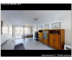 Edificio en venta en Empuriabrava, 3 apartamentos, gran garaje y amarre de 20x6m