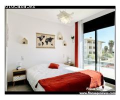 ESPECTACULAR CASA DE NUEVA CONSTRUCCIÓN EN EMPURIABRAVA