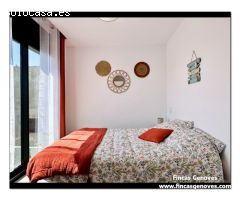 ESPECTACULAR CASA DE NUEVA CONSTRUCCIÓN EN EMPURIABRAVA