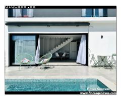 ESPECTACULAR CASA DE NUEVA CONSTRUCCIÓN EN EMPURIABRAVA