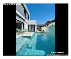 ESPECTACULAR CASA DE NUEVA CONSTRUCCIÓN EN EMPURIABRAVA