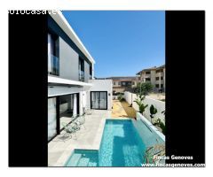 ESPECTACULAR CASA DE NUEVA CONSTRUCCIÓN EN EMPURIABRAVA