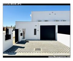 ESPECTACULAR CASA DE NUEVA CONSTRUCCIÓN EN EMPURIABRAVA
