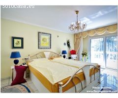Estupenda villa mediterránea al canal ancho, con amarre de 11.50m y piscina