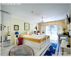 Estupenda villa mediterránea al canal ancho, con amarre de 11.50m y piscina