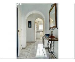 GRAN CASA CON 5 DORMITORIOS, GARAJE Y PISCINA DELANTE DE PUERTO PRIVADO, PANI