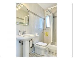 GRAN CASA CON 5 DORMITORIOS, GARAJE Y PISCINA DELANTE DE PUERTO PRIVADO, PANI