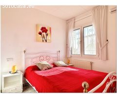 GRAN CASA CON 5 DORMITORIOS, GARAJE Y PISCINA DELANTE DE PUERTO PRIVADO, PANI