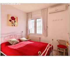 GRAN CASA CON 5 DORMITORIOS, GARAJE Y PISCINA DELANTE DE PUERTO PRIVADO, PANI