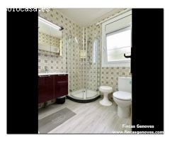 CASA CON GARAJE, PISCINA APARTAMENTO DE INVITADOS Y GRAN TERRENO ESQUINERO