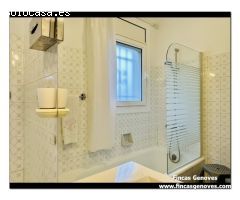 CASA CON GARAJE, PISCINA APARTAMENTO DE INVITADOS Y GRAN TERRENO ESQUINERO