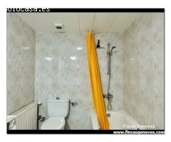 CASA CON GARAJE, PISCINA APARTAMENTO DE INVITADOS Y GRAN TERRENO ESQUINERO