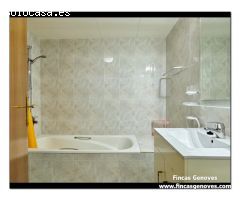 CASA CON GARAJE, PISCINA APARTAMENTO DE INVITADOS Y GRAN TERRENO ESQUINERO