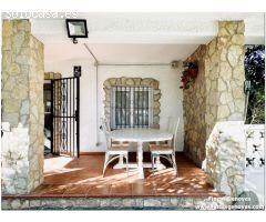 APARTAMENTO RENOVADO CON JARDÍN AL LADO DE LA PLAYA DE EMPURIABRAVA