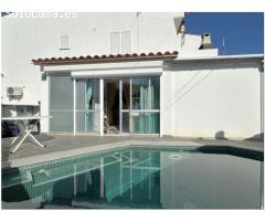 Tu Oasis Personal: Apartamento con Jardín, Piscina Privada y a 100m de la Playa