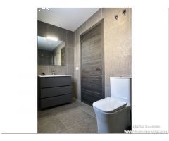 Villa Moderna en Una Planta con Jardín y Piscina Privada