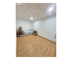 Adosado junto al Materno Infantil