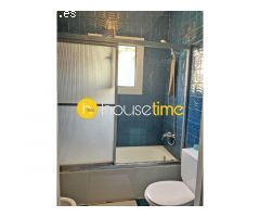 Casa con piscina distribuida en 2 cómodas plantas en terreno llano soleada