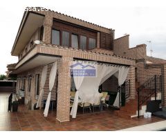 CHALET ESQUINA ZONA EL PIJORRO