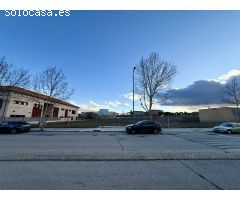 SOLAR URBANO DE USOS MIXTOS - TERCIARIO Y DOTACIONAL