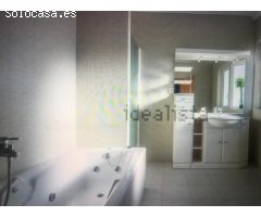 Chalet en alquiler en Levantina