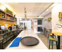 Bar/ restaurante emblemático junto al Ayuntamiento