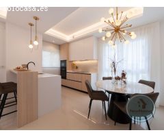 ESPLENDOR MEDITERRÁNEO: VIVE EL LUJO EN NUESTRO EXCLUSIVO ÁTICO EN CIUDAD