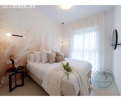 ESPLENDOR MEDITERRÁNEO: VIVE EL LUJO EN NUESTRO EXCLUSIVO ÁTICO EN CIUDAD