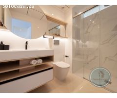 ESPLENDOR MEDITERRÁNEO: VIVE EL LUJO EN NUESTRO EXCLUSIVO ÁTICO EN CIUDAD