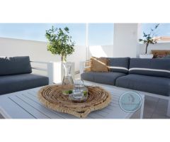 ESPLENDOR MEDITERRÁNEO: VIVE EL LUJO EN NUESTRO EXCLUSIVO ÁTICO EN CIUDAD