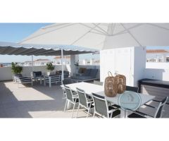 ESPLENDOR MEDITERRÁNEO: VIVE EL LUJO EN NUESTRO EXCLUSIVO ÁTICO EN CIUDAD