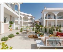 Refugio de Lujo en Doña Pepa: Apartamento con Jardín para una Vida Exclusiva