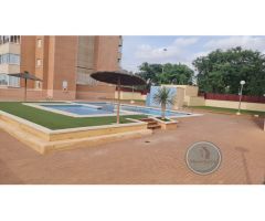 ¡Descubre este impresionante tríplex en el corazón de la Zona Deportiva!