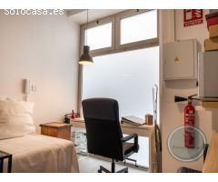 ¡OPORTUNIDAD ÚNICA, LOCAL COMERCIAL EN EL CORAZÓN DEL RAVAL!