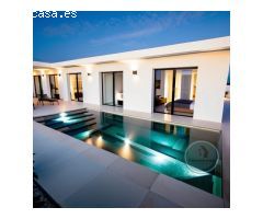 Exclusiva Villa de Lujo en Urbanización Virgen de las Nieves