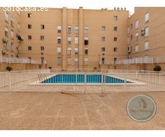 URBANIZACIÓN CON PISCINA