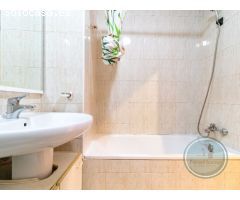URBANIZACIÓN CON PISCINA
