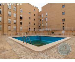 URBANIZACIÓN CON PISCINA