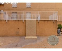 URBANIZACIÓN CON PISCINA