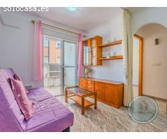 ¡ VIVE EN EL MEDITERRÁNEO: PISO CON TERRAZA ACRISTALADA Y GARAJE A PASOS DEL MAR